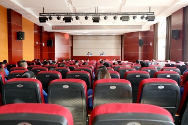 启发创新 勇往直前 | PP视讯纸业召开2023年度中层干部录用及出产经营打算下达治理工作会议